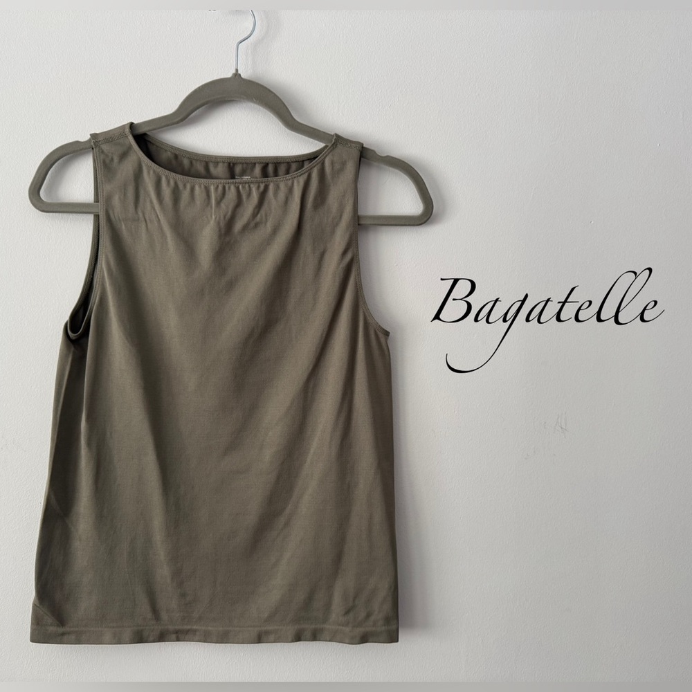 Bagatelle High-Neck Luxury Tank